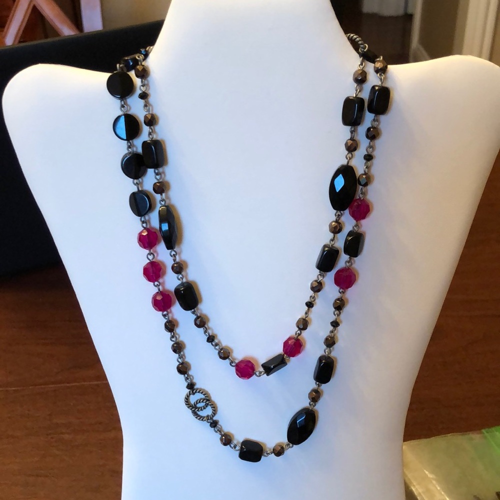 Lia Sophia Red & Black beaded necklace on pewter-tone chain